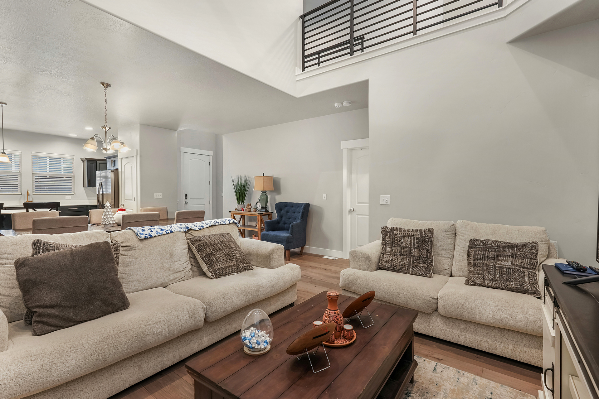Modern interior design showcasing virtual staging